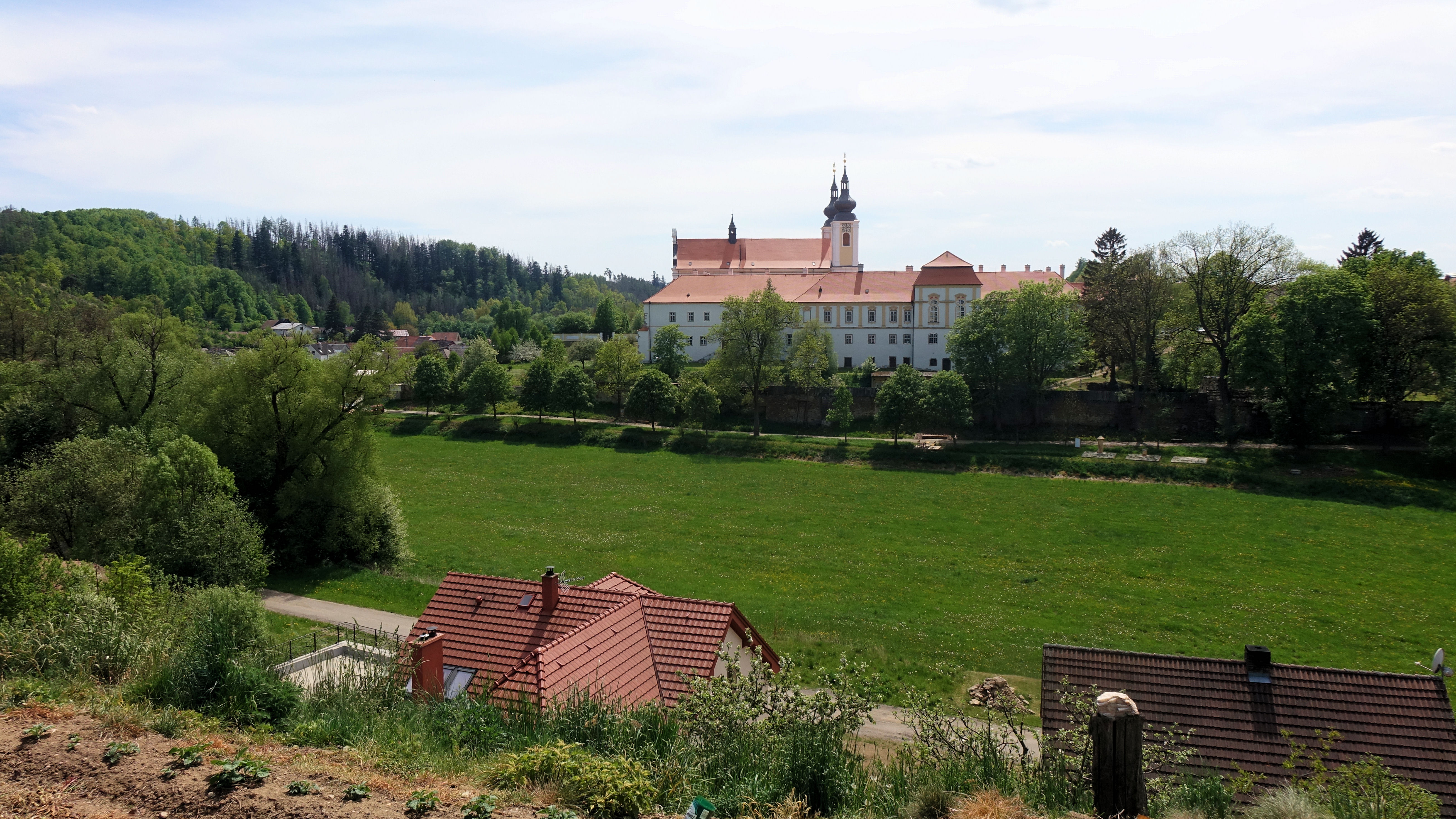 Klášter Nová Říše - pohled od severní strany