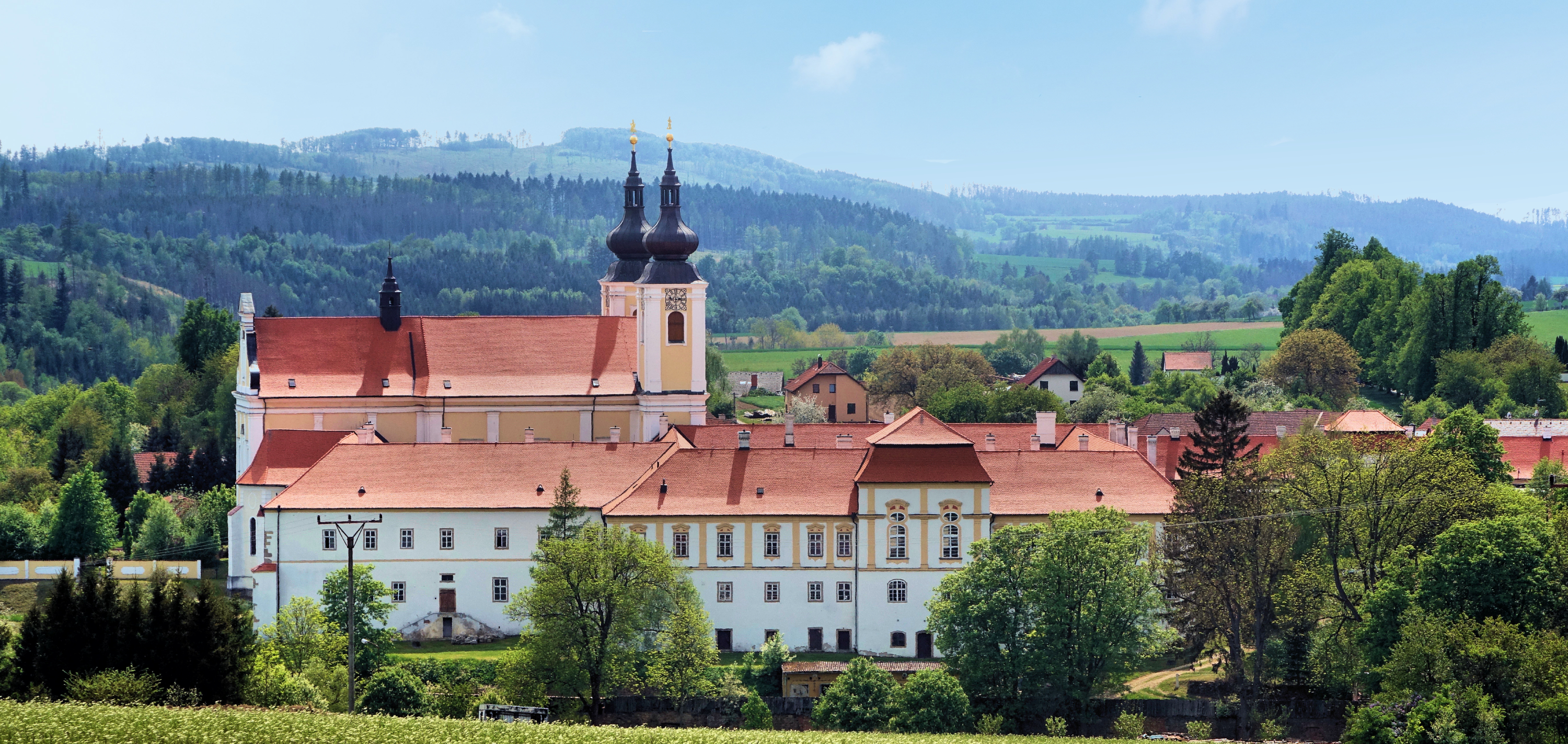 Pohled na klášter ze severní strany